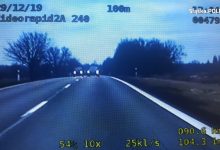 Śląskie: Bez prawa jazdy i na letnich oponach wyjechał na czołówkę policjantom z grupy SPEED! (fot.policja)