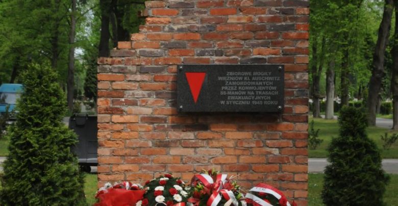 Marsz śmierci z Auschwitz-Birkenau do Gliwic. Upamiętnili ofiary [WIDEO]