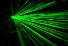 Młody mężczyzna oślepił policjantów laserem! Mają poparzenia oczu (fot.pixabay.com)