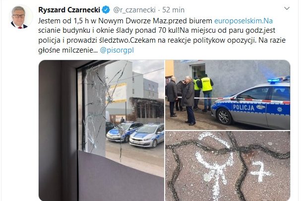 -Dziś w nocy ostrzelano moje biuro europoselskie w Nowym Dworze Mazowieckim - napisał na swoim Twitterze europoseł Ryszard Czarnecki (fot.twitter)