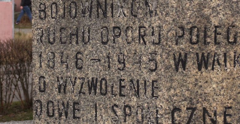 IPN likwiduje pomnik w Jaworznie bo promuje komunizm. Na pomniku data 1846...