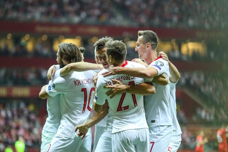 Najtańsze za 70 zł. Bilety na mecz Polska - Ukraina na Stadionie Śląskim już w sprzedaży (fot. Łaczy Nas Piłka)