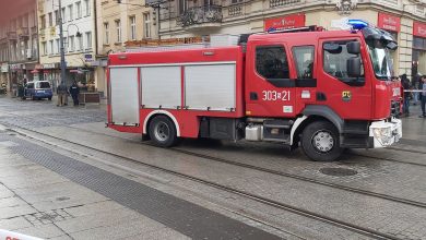 Katowice: Rondo już otwarte. Teraz zamknięta 3 Maja przez tajemniczy pakunek! (fot.Rafał Kulig)