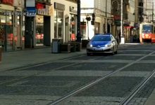 Zakaz wychodzenia z domu: Ulice puste, ale policji pełno