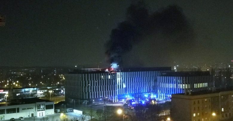Ogromny pożar biurowca w Katowicach! Dym i ogień widać z daleka! (fot.katowice24.info)