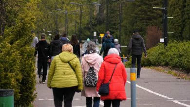 Weekend bez zakazów: Tłumy szturmują parki! W Parku Śląskim gęsto!