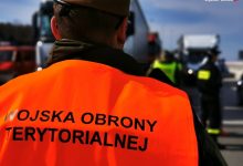 Śląskie: Policja, Straż Miejska i żołnierze kontrolują miejsca objęte zakazem. Z danych policji wynika, że w niedzielę nie stosowaliście się do obostrzeń (fot.Śląska Policja)