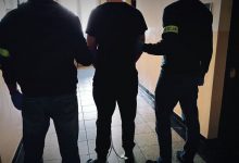 Szok! 23-latek chciał zadźgać nożem kolegę. Uratował go sąsiad. Fot. KMP Piekary Śląskie