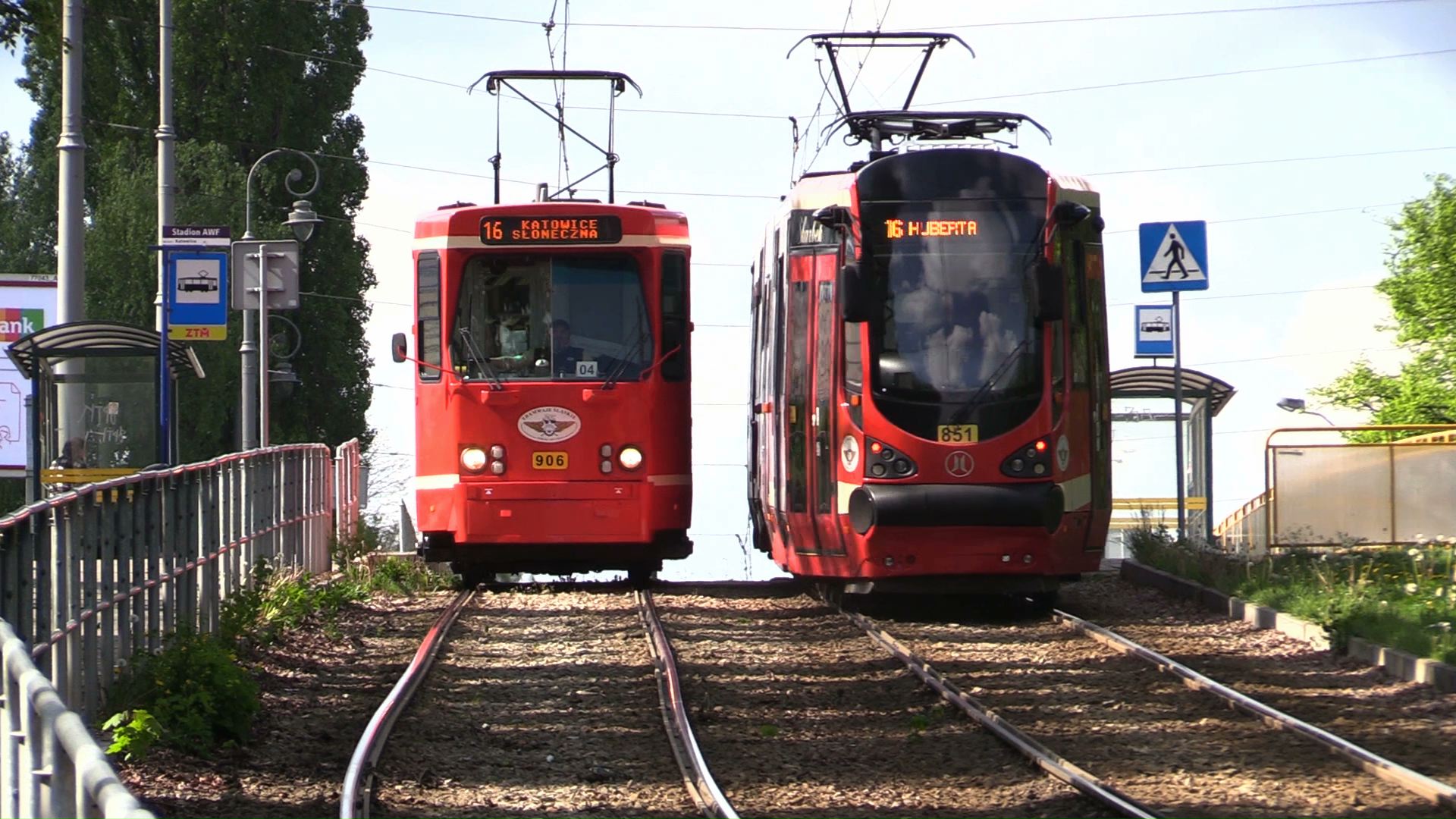Jeszcze do 15 listopada nie będą kursowały tramwaje linii nr 9 w Rudzie Śląskiej. Powodem tej przerwy są prace modernizacyjne fragmentu torowiska wzdłuż ul. Niedurnego od ul. Grochowskiej do wiaduktu nad linią kolejową oraz przejazdu przy rondzie Górników (zdjęcie poglądowe - archiwum)