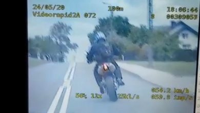 Motocyklista uciekał śląskiej policji z karabinem maszynowym! Miał coś jeszcze!