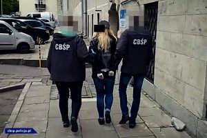 Policjanci CBŚP wspólnie z Prokuraturą Regionalną w Gdańsku przerwali proceder wprowadzania do obiegu świetnej jakości podróbek