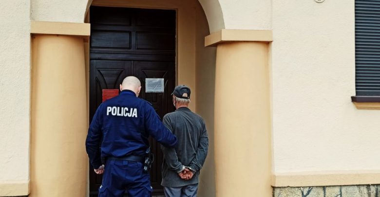 Śląskie: Pobił matkę. Taki kobieta dostała "prezent" w swoje święto (fot.Śląska Policja)