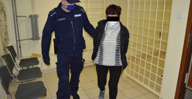 Rodzinny atak na 16-latkę. Matka z synami wywieźli dziewczynę do lasu i tam ją pobili (fot.policja.pl)