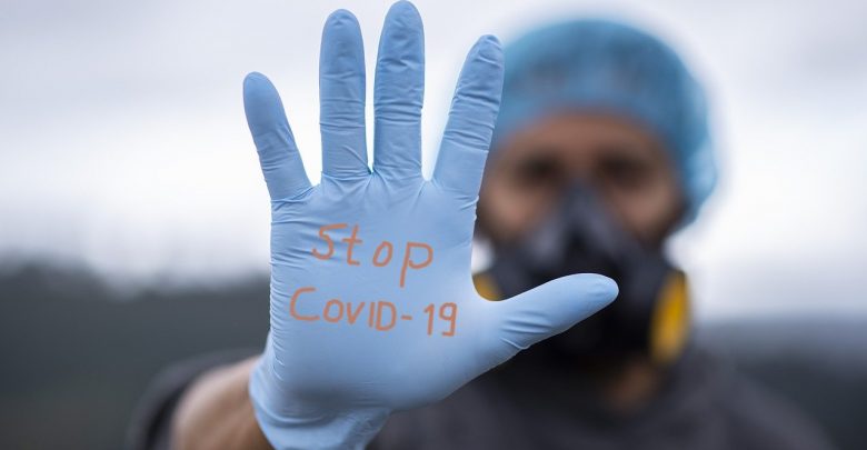 Na ten moment na COVID-19 zachorowało prawie 62 mln ludzi na świecie, a z powodu zakażenia SARS-COV2 zmarło prawie 1,5 mln. [fot. poglądowa / www.pixabay.com]