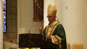 W katowickiej katedrze mszy przewodniczył metropolita katowicki, arcybiskup Wiktor Skworc