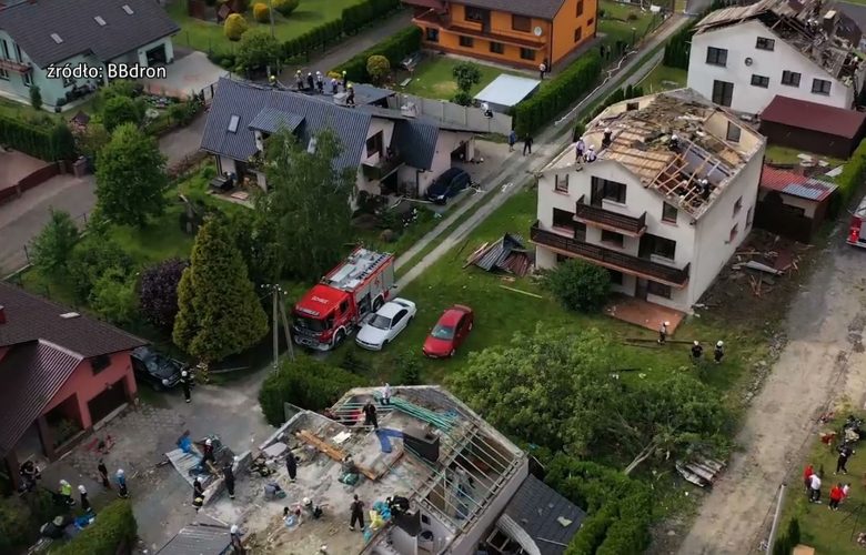 Kaniów odbudowuje się po trąbie powietrznej. Pomoc dla mieszkańców wciąż płynie