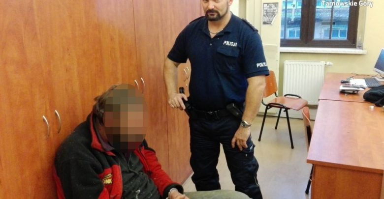 Śląskie: Ukradł 300 butelek i puszek piwa. 54-letni piwosz zatrzymany (fot.Śląska Policja)
