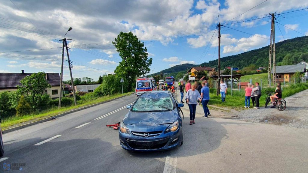Przyczyny wypadku próbuje wyjaśnić bielska policja, która poszukuje świadków wypadku w Wilkowicach
