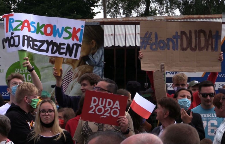 Andrzej Duda z wizytą w województwie śląskim. Witali go zwolennicy jak i przeciwnicy [WIDEO]