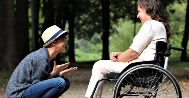 MRPiPS: Do końca sierpnia możesz złożyć wniosek o dofinansowanie wózka inwalidzkiego (fot.MRPiPS)