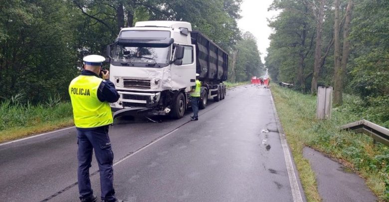 Śląskie: Tragiczny wypadek w okolicach Koszęcina. Dwie kobiety zginęły na miejscu (fot.Śląska Policja)