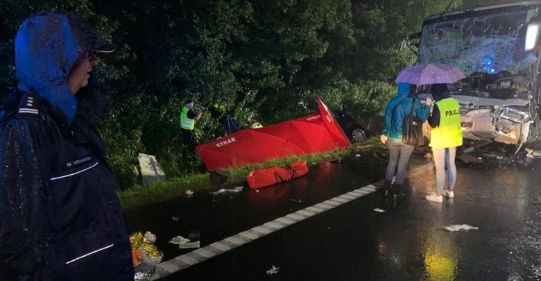 Śmiertelny wypadek pod Gliwicami. 9 osób zginęło w busie na DK 88 w Kleszczowie! (fot.KMP Gliwice)