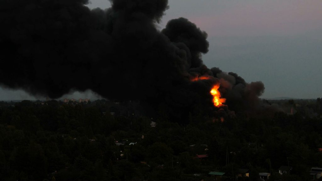 Sosnowiec: Prokuratura wszczyna śledztwo w sprawie ogromnego pożaru chemikaliów