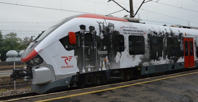 Major HUBAL ma swój pociąg! Można już pojechać „Hubalczykiem” źródło: http://www.muzeumopoczno.pl