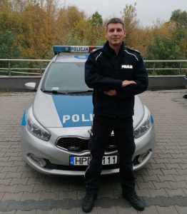 Policjant w Milionerach dostał pytanie o milion (fot.policja.pl)