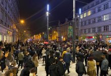 Ogromne protesty ws. zakazu aborcji na Śląsku! W Katowicach protestujący i policja pod katedrą! (foto. Bartosz Bednarczuk)