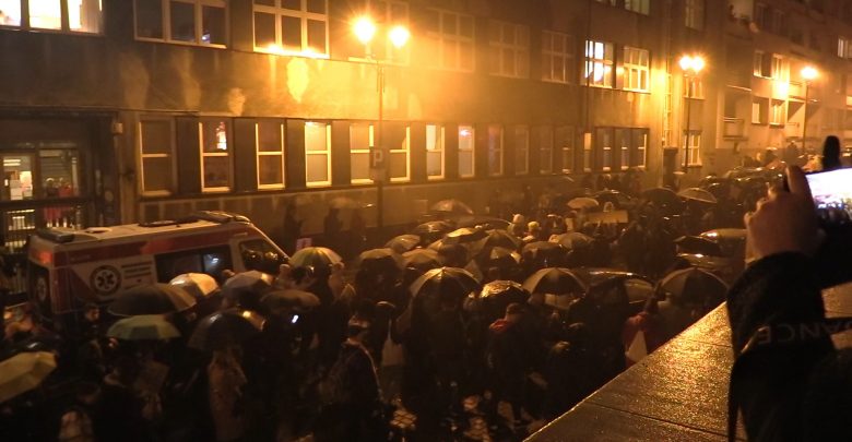 Katowice: Kilka tysięcy osób protestowało przeciwko wyrokowi TK [WIDEO]