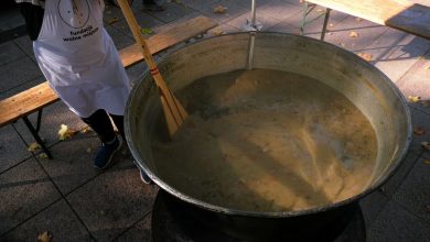 Nikt głodny nie odszedł. W Siemianowicach Śląskich ugotowali 1000 porcji żuru!