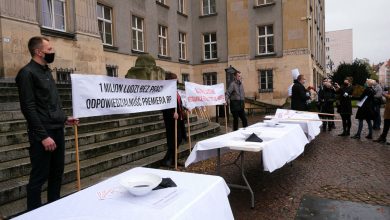 Protest pracowników gastronomii! Bez pomocy rządu branża nie przetrwa – twierdzą protestujący [WIDEO]