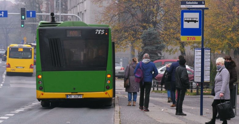 Śląskie: Strefy wydzielone w autobusach i tramwajach. Biletu u kierowcy nie kupisz