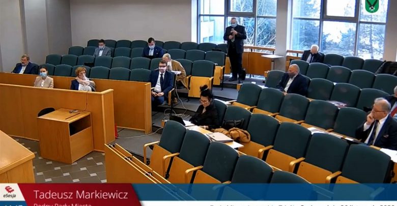 Polityczne przepychanki znane z Sejmu na sesji rady miasta w Jastrzębiu-Zdroju