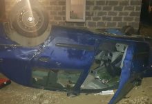 Pijany wiózł 3 małe córki. Auto dachowało (fot.Policja Małopolska)