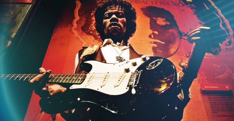 Jimi Hendrix, Janis Joplin, Jim Morisson, Kurt Cobain czy Amy Winehouse to wybitni artyści, których muzyka porywała tłumy na koncertach, a do dzisiaj łączy pokolenia. Zmarli bo żyli za szybko - dziś wspominamy członków Klubu 27. [fot. www.pixabay.com]