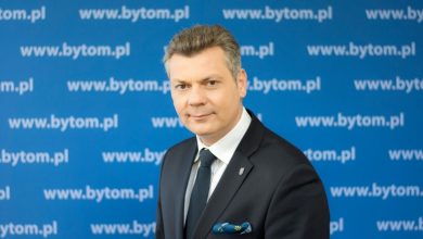 Mariusz Wołosz nowym przewodniczącym zgromadzenia GZM. Fot. UM Bytom