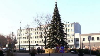 Mniej ozdób świątecznych na ulicach miast przez koronawirus? Tak, ale nie wszędzie