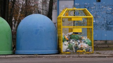 Skoczów to kolejna gmina w województwie śląskim, w której zmienia się podstawowa cena wywozu odpadów. Mieszkańcy zapłacą o 9 zł więcej niż wcześniej, czyli 35 zł od osoby miesięcznie.  [fot. poglądowa / archiwum]