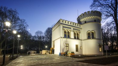 Odbudowa ruin oficyny pałacu Tiele-Wincklerów w Bytomiu-Miechowicach rozpoczęła się na początku 2019 roku (fot. UM Bytom)