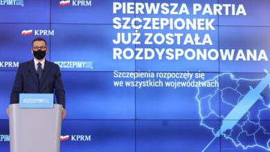 15 stycznia 2021 roku ruszają zapisy chętnych na szczepienie przeciwko Covid-19 (fot.premier.gov.pl)