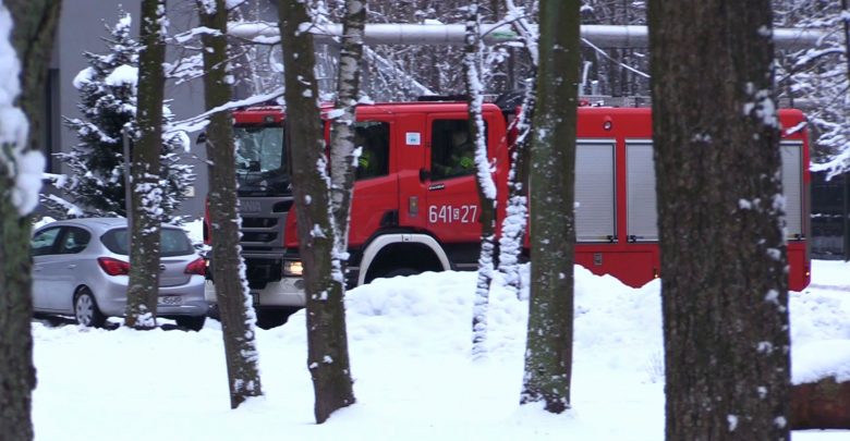 Dziś w południe w zakładach Nitroerg w Bieruniu doszło do bardzo silnej eksplozji. Na miejscu zginął jeden z pracowników, drugi został ranny i trafił do szpitala