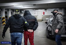Policjant na wolnym skończył z wolnym szefa gangu. Groźny przestępca trafił za kraty, 200 tys. euro do depozytu (fot.CBŚP)