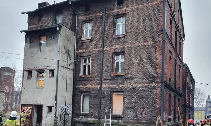 Katastrofa budowlana w Świętochłowicach. Zawaliła się klatka schodowa w kamienicy! (fot.MPGL)