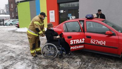 Świętochłowice: Ochotnicza Straż Pożarna pomaga w dotarciu do punktów szczepień (fot.GZM)