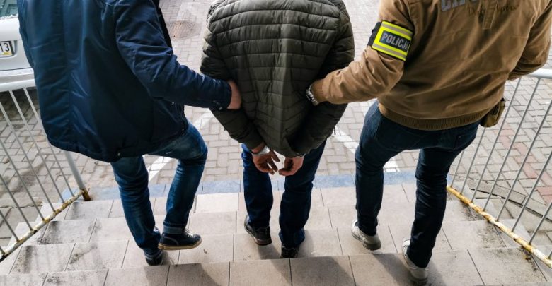 Uwierzyli "policjantom". Para staruszków straciła prawie milion złotych (fot.KMP Białystok)