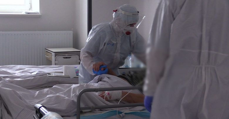 Studenci Śląskiego Uniwersytetu Medycznego mają pomóc przy pacjentach z COVID-19