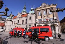 Zadaniem strażaków ochotników jest kolportaż ponad 30 tys. ulotek, które trafią zarówno do mieszkańców osiedli, jak i pszczyńskich sołectw. [fot. UM Pszczyna]