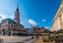 Gliwice: rynek ma się zazielenić. Stare ławki i donice będą wymienione. Fot. UM Gliwice